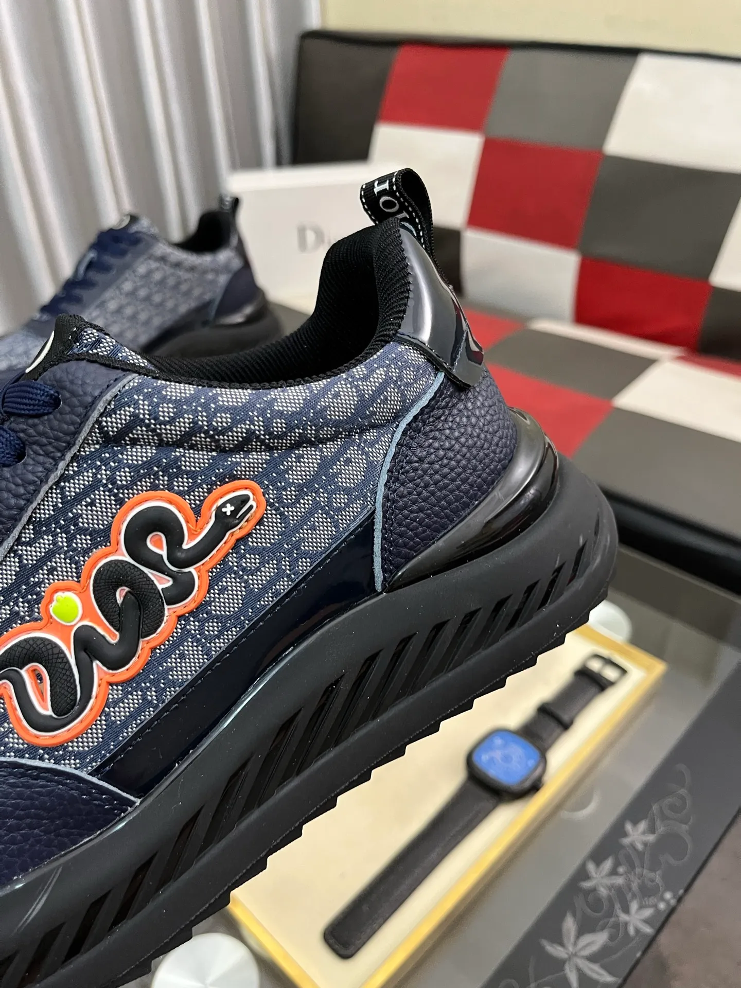 Men's Men's Shoes💰458⌚️⌚️Dior unique modern style sneakers. Counter purchasing 🏃casual leather shoes😍😍 original cowhide leather imported from Italy (refuses to discolor and grind feet) soles: original soles specially provided by the original factory, super cool😍 lace up and walk with wind👍 style design ⚠️ super comfortable and wear-resistant original soles. Just like shooting the real thing 🎬The real thing is better Code number: 38-445⃣️Colors available